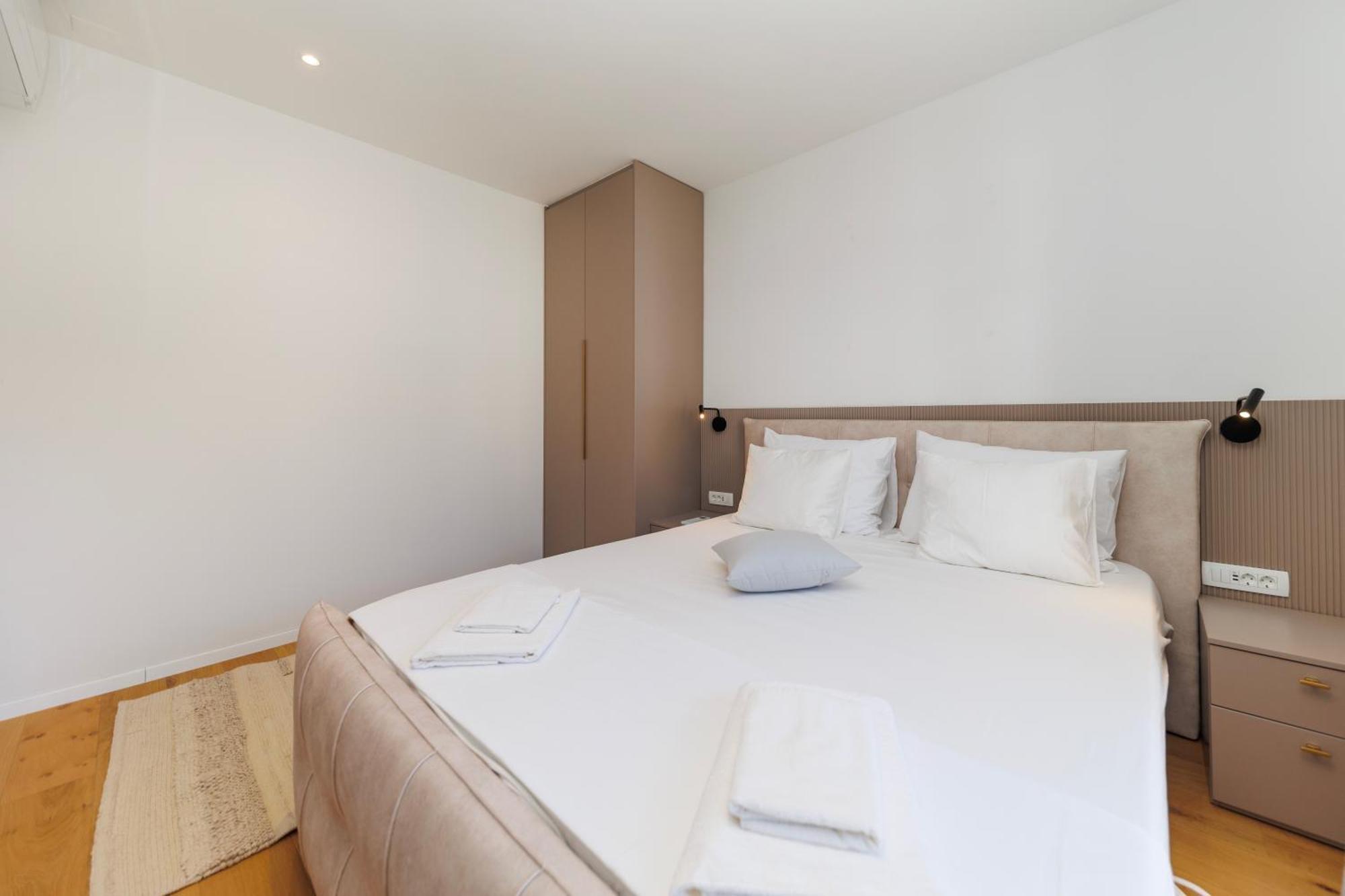 Iadera Terrace By Belmont Realty Apartman